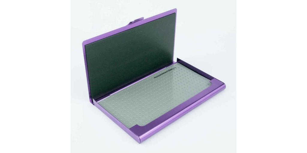 Bead boxes are terrific little tools for helping you keep those beads corralled when you're working on your needlepoint projects. 