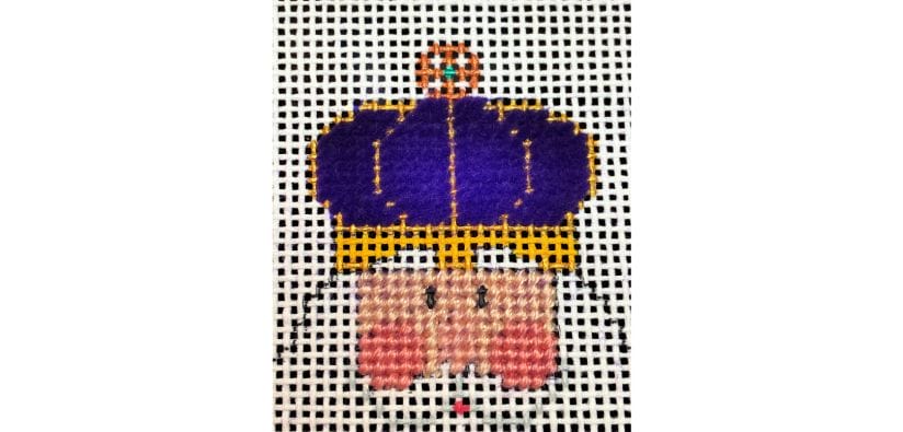 Mardi Gras Santa's crown is stitched in Petite Very Velvet thread from Rainbow Gallery.